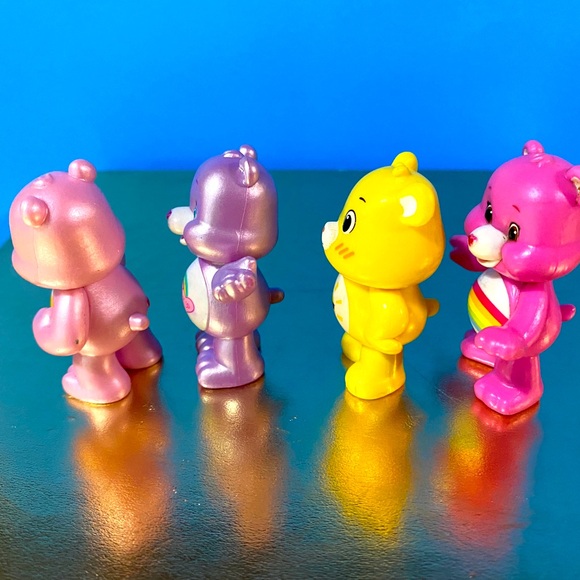 CARE BEARS PEARLIZED HOPEFUL & BEST FRIENDS, CHEER & FUNSHINE CARE BEARS 2.25” - Picture 8 of 10